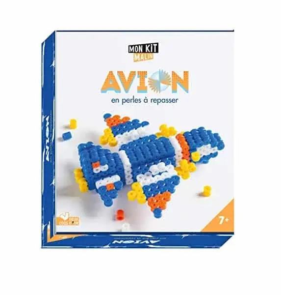 Couverture : Avion en 3D en perles à repasser: mini coffret avec accessoires